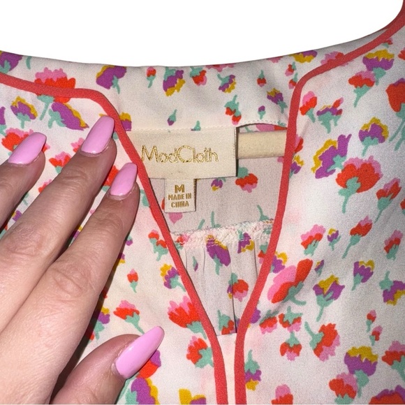 MODCLOTH Podcast Co-Host Floral Blouse Top Falling Blossoms Long Sleeve Medium - Picture 8 of 15